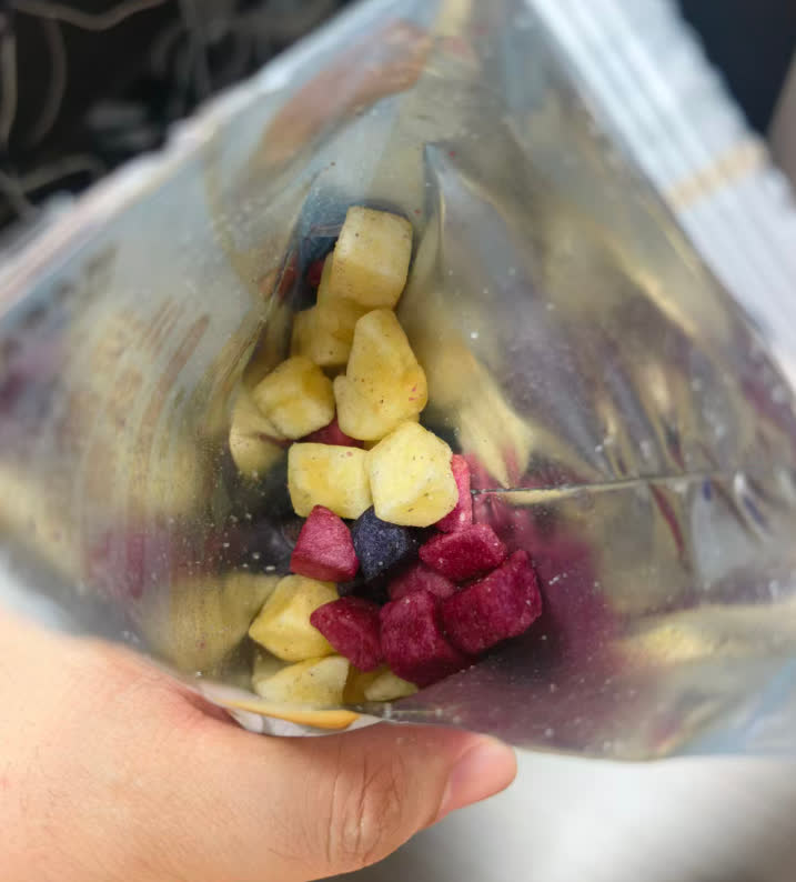 三色薯丁内容物实拍