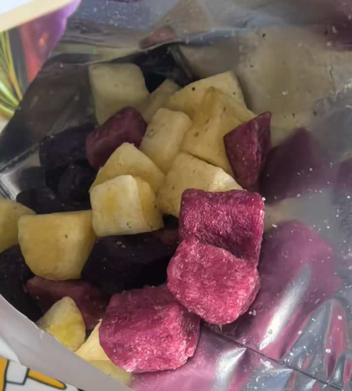 三色薯丁近景实拍